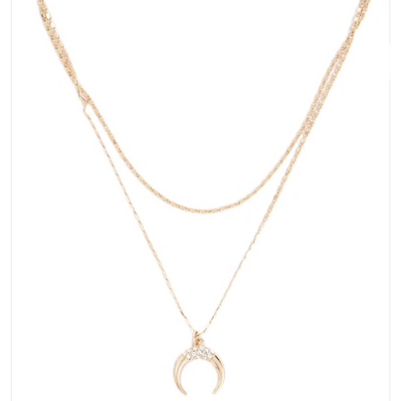 Jewelry - Crescent Moon Necklace
